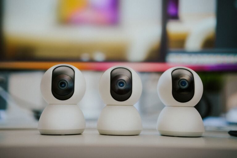How to use CCTV to enhance home safety: AI CCTV monitoring